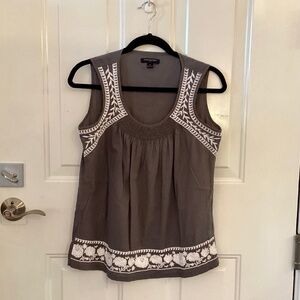 Banana Republic Gray Embroidered Sleeveless Peasant Top - Size S